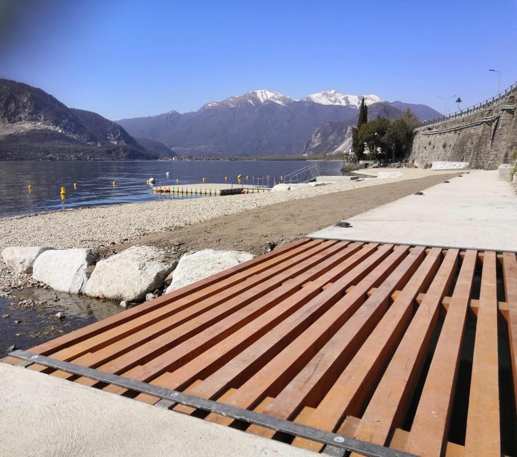 Sunflower lake Verbania Extérieur photo