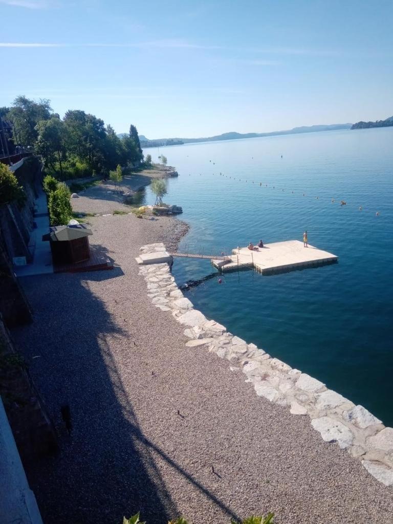 Sunflower lake Verbania Extérieur photo