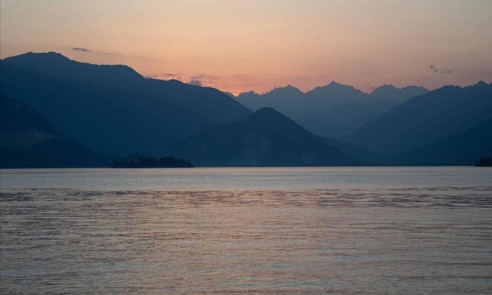 Sunflower lake Verbania Extérieur photo