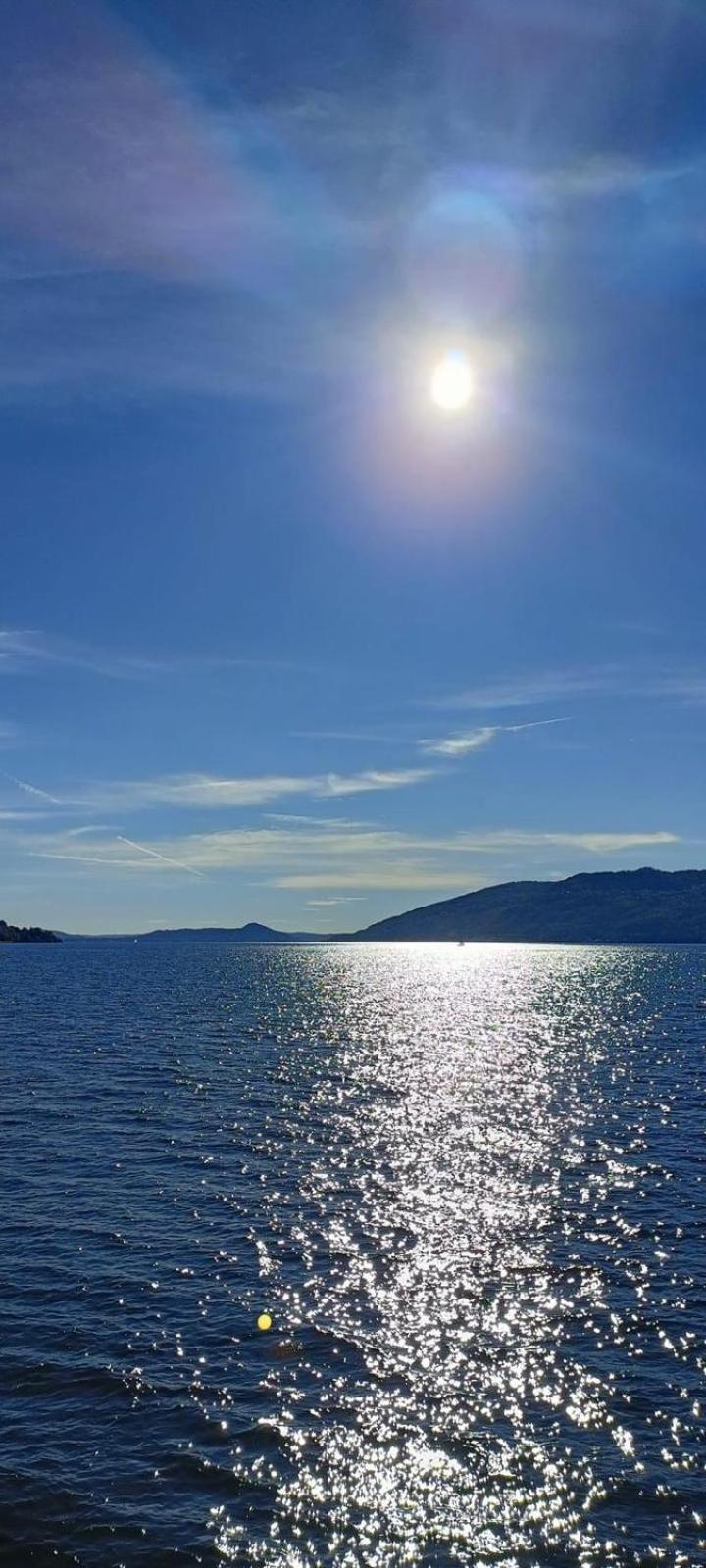 Sunflower lake Verbania Extérieur photo